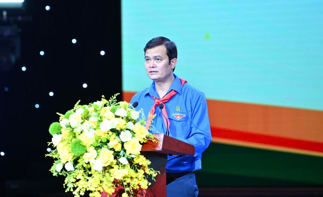 Đội TNTP Hồ Chí Minh được trao tặng Huân chương Lao động hạng nhất - Ảnh 1.