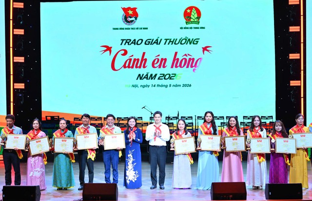 Đội TNTP Hồ Chí Minh được trao tặng Huân chương Lao động hạng nhất - Ảnh 4.