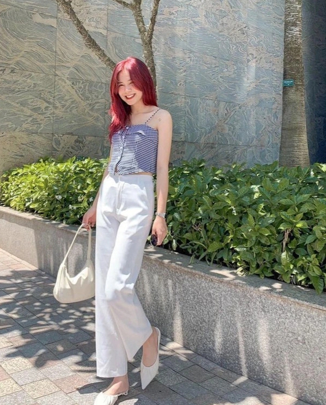 Vừa cổ điển, vừa đậm chất hiện đại với áo hai dây kẻ ca rô- Ảnh 7.