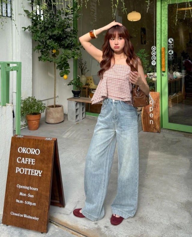 Vừa cổ điển, vừa đậm chất hiện đại với áo hai dây kẻ ca rô- Ảnh 6.