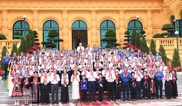Tổng Bí thư, Chủ tịch nước Tô Lâm gặp mặt 85 đội viên tiêu biểu - Ảnh 4.
