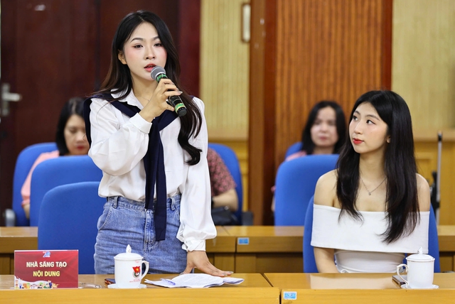 Chiến dịch truyền th&ocirc;ng '15 ng&agrave;y h&agrave;nh động đẹp v&igrave; Tổ quốc' - Ảnh 2.