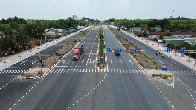 Kết nối giao thông TP.HCM với sân bay Long Thành sẽ đồng bộ vào cuối năm 2026 - Ảnh 2.