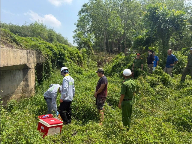 Ph&aacute;thiện c&ocirc;ng tychế biến mủ cao su xả nước thải chưa qua xử l&yacute; ra m&ocirc;i trường - Ảnh 3.