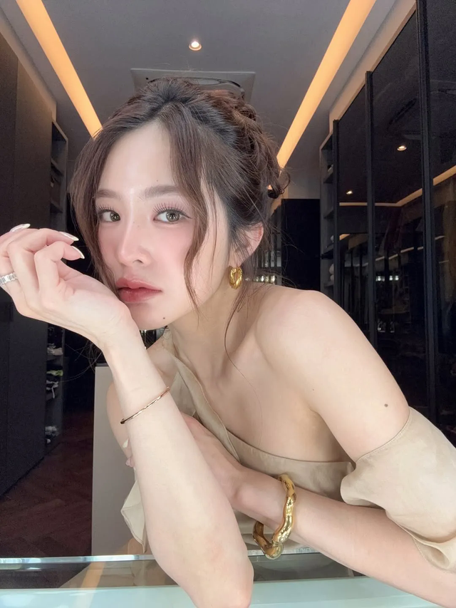 Nữ diễn viên Mild Lapassalan: Nàng dâu hào môn giữa bê bối gia tộc Singha - Ảnh 2.