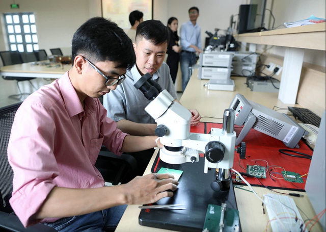 Tuyển sinh 2026: Những ng&agrave;nh n&agrave;o phải đạt ngưỡng đầu v&agrave;o mới được x&eacute;t tuyển? - Ảnh 2.