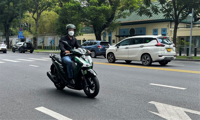 Vì sao xe tay ga đi quãng ngắn thường hao xăng hơn? - Ảnh 1.