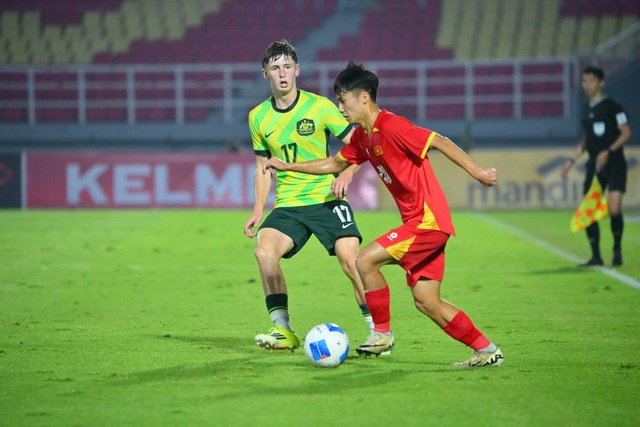 B&aacute;o &Uacute;c e d&egrave; khi đội nh&agrave; t&aacute;i đấu U.17 Việt Nam tứ kết ch&acirc;u &Aacute;: &lsquo;Nỗi đau vẫn c&ograve;n nguy&ecirc;n&rsquo;- Ảnh 1.