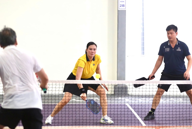 Cựu sao b&oacute;ng chuyền Ngọc Hoa, Kim Huệ b&ugrave;ng ch&aacute;y tại giải pickleball B&igrave;nh Điền Open 2026- Ảnh 3.