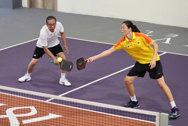 Cựu sao b&oacute;ng chuyền Ngọc Hoa, Kim Huệ b&ugrave;ng ch&aacute;y tại giải pickleball B&igrave;nh Điền Open 2026- Ảnh 1.