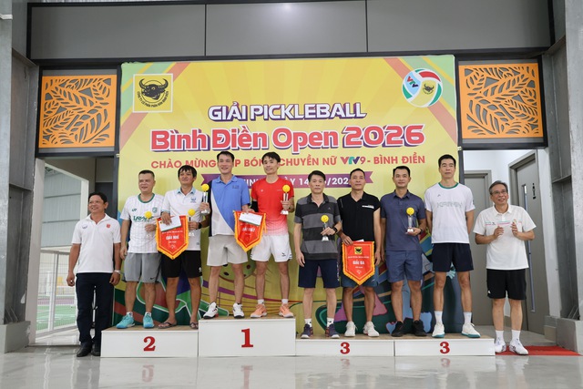 Cựu sao b&oacute;ng chuyền Ngọc Hoa, Kim Huệ b&ugrave;ng ch&aacute;y tại giải pickleball B&igrave;nh Điền Open 2026- Ảnh 4.