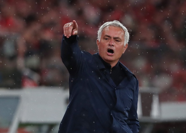 HLV Mourinho sắp tái hợp Real Madrid, Chủ tịch Florentino Perez giao nhiệm vụ đặc biệt- Ảnh 1.