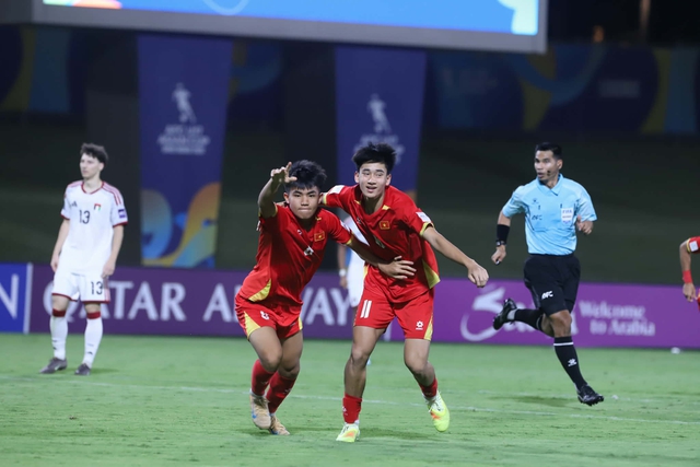 U.17 Việt Nam sẽ chơi hay hơn nữa trước người Úc: Viết tiếp kỳ tích- Ảnh 1. U.17 Việt Nam sẽ chơi hay hơn nữa trước người Úc: Viết tiếp kỳ tích- Ảnh 1.