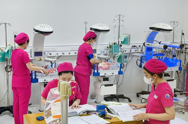Bệnh viện Từ Dũ và cuộc 'cách mạng' nuôi dưỡng trẻ sinh non - Ảnh 1.