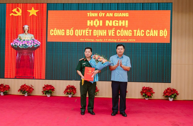 Thiếu tướng Nguyễn Văn Hùng làm Chỉ huy trưởng Bộ Chỉ huy Quân sự An Giang- Ảnh 1.