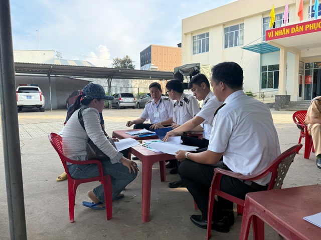 Ngăn chặn gần 7 tấn thịt 'bẩn' đưa vào TP.HCM tiêu thụ - Ảnh 1.
