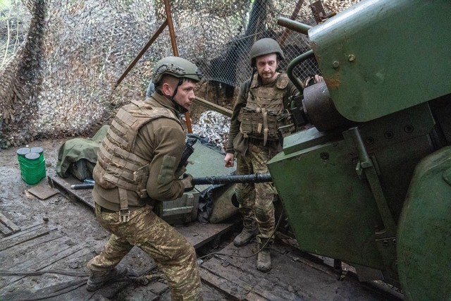 Chiến sự Ukraine ngày 1.543: Ukraine đánh nhà máy phân bón, Nga tiến lên ở tiền tuyến- Ảnh 2. Chiến sự Ukraine ngày 1.543: Ukraine đánh nhà máy phân bón, Nga tiến lên ở tiền tuyến- Ảnh 2.