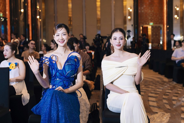 Tiểu Vy hay Bảo Ngọc sở hữu 'tỷ lệ gương mặt vàng' của vẻ đẹp Việt?- Ảnh 1.