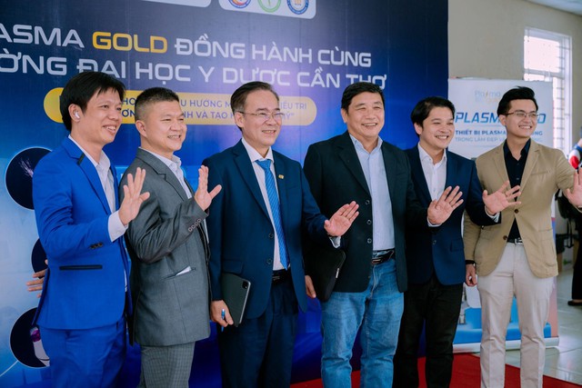 Hội thảo cập nhật xu hướng điều trị vết thương v&agrave; tạo h&igrave;nh thẩm mỹ hiện đại - Ảnh 1.