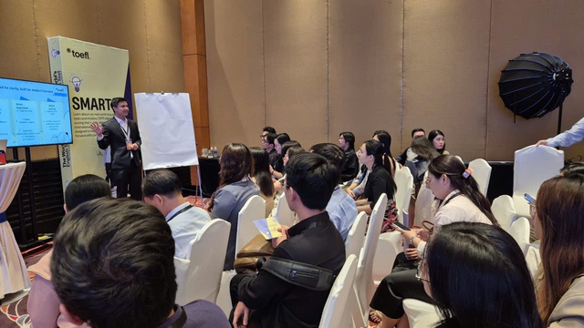Chuyên gia Viện Khảo thí Giáo dục Hoa Kỳ chỉ cách học trước khi thi chứng chỉ  - Ảnh 1.