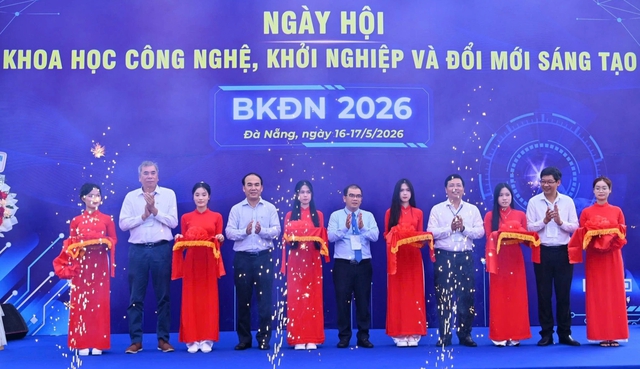 Robot thông minh 'đổ bộ' Ngày hội khoa học công nghệ khởi nghiệp, đổi mới sáng tạo- Ảnh 1.