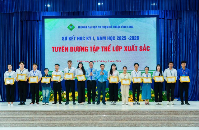 Trường ĐH ở Vĩnh Long chi 5 tỉ đồng học bổng cho sinh vi&ecirc;n xuất sắc - Ảnh 2.