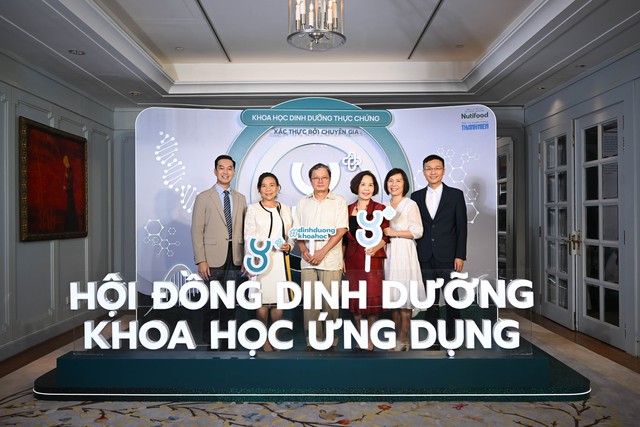 Lần đầu ti&ecirc;n c&oacute; Hội đồng b&aacute;c sĩ giải đ&aacute;p mọi thắc mắc nu&ocirc;i con cho 'c&aacute;c mom'- Ảnh 1.