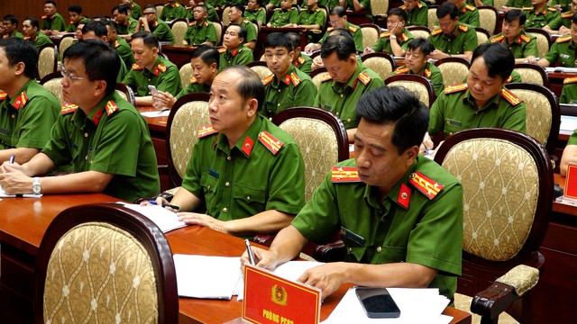 C&ocirc;ng an TP.HCM ra qu&acirc;n 45 ng&agrave;y đ&ecirc;m, 'x&oacute;a sổ' tội phạm ma t&uacute;y - Ảnh 4.