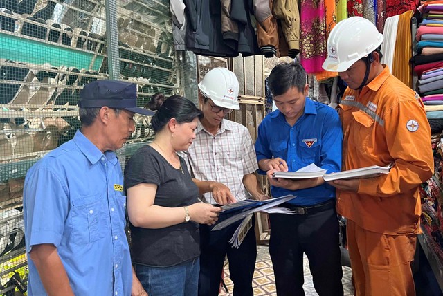 Nắng nóng 2026: Vì sao hóa đơn tiền điện dễ tăng mạnh? - Ảnh 1.