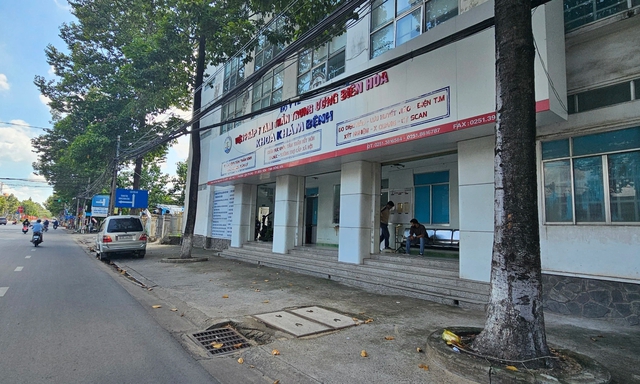 Hoãn phiên tòa xét xử đường dây 'phù phép' bệnh án giám định tâm thần - Ảnh 2.