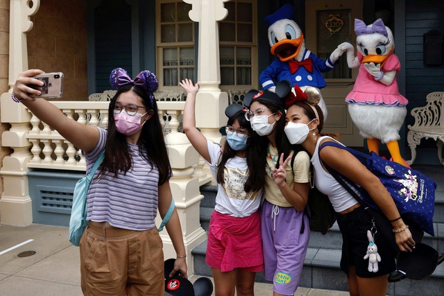 Disney bị kiện vì công nghệ nhận diện khuôn mặt tại các lối vào công viên - Ảnh 2.