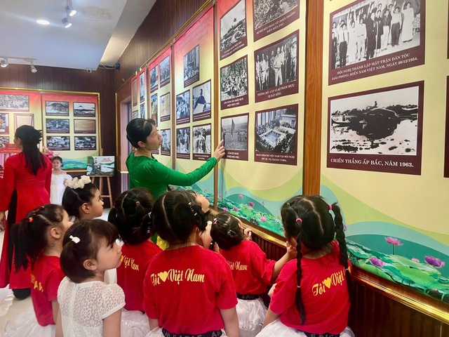 Ngôi trường mang tên ngày sinh Bác Hồ làm điều ý nghĩa - Ảnh 4.