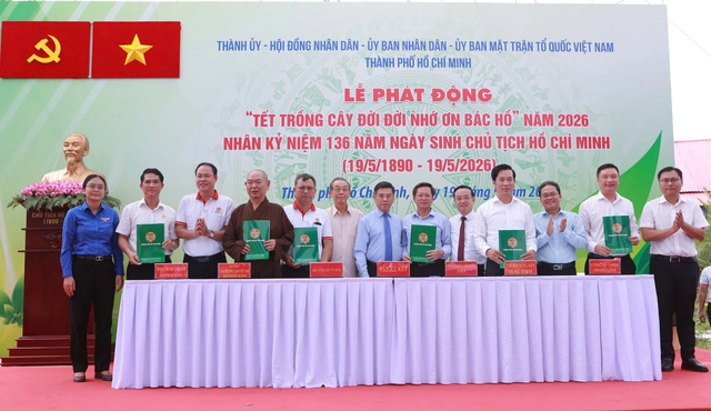 TP.HCM tổ chức trồng c&acirc;y mừng sinh nhật B&aacute;c - Ảnh 2.