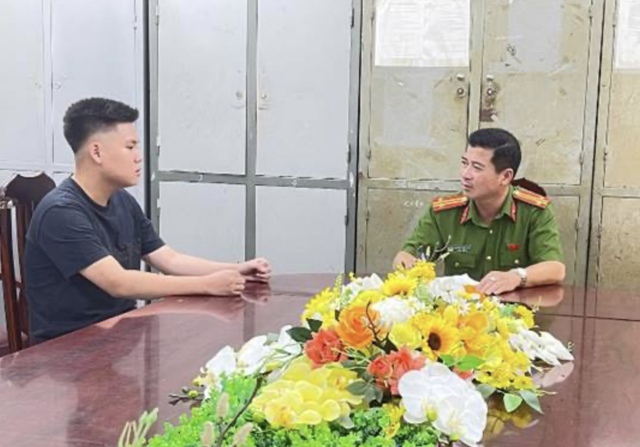 Tạm giữ nam thanh niên đánh bạn gái giữa đêm ở Hà Nội- Ảnh 1.