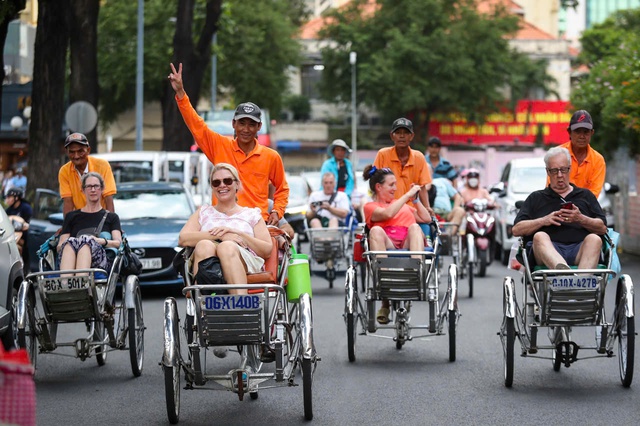 TP.HCM ph&aacute;t động đợt thi đua đặc biệt - Ảnh 3.