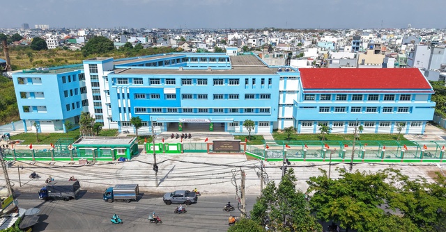TP.HCM ph&aacute;t động cao điểm 150 ng&agrave;y đ&ecirc;m x&acirc;y dựng 1.000 ph&ograve;ng học - Ảnh 1.