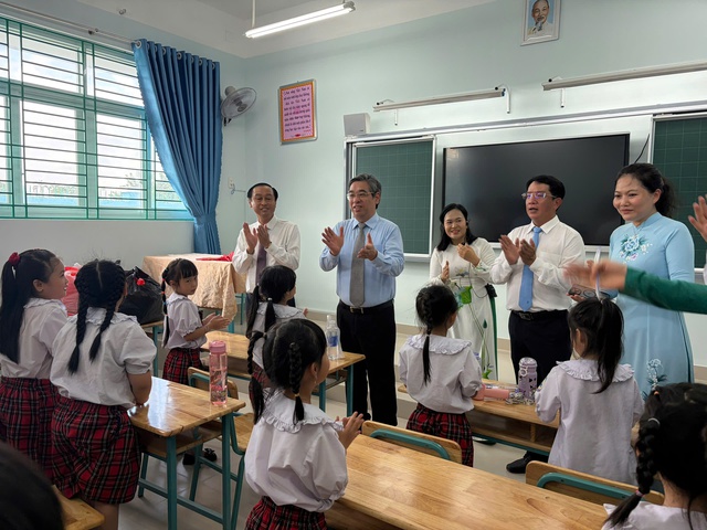 TP.HCM ph&aacute;t động cao điểm 150 ng&agrave;y đ&ecirc;m x&acirc;y dựng 1.000 ph&ograve;ng học - Ảnh 2.