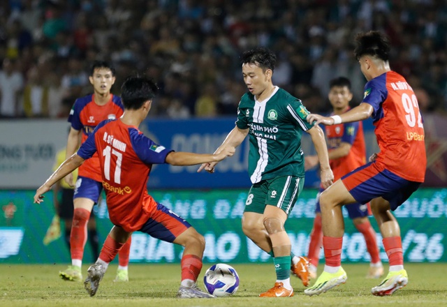 Minh Vương tỏa s&aacute;ng, Trường Tươi Đồng Nai thắng cực đậm Thanh Ni&ecirc;n TP.HCM: Sừng sững tốp 1 - Ảnh 7.