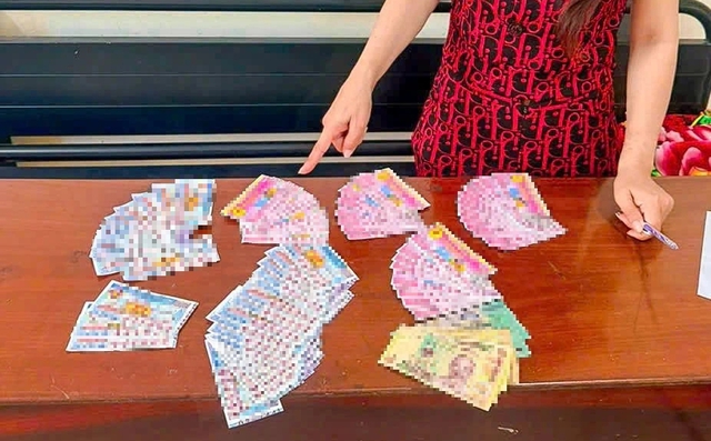 Bắt kẻ d&agrave;n cảnh cướp giật v&eacute; số, chiếm đoạt 352 tờ của người b&aacute;n dạo - Ảnh 2.