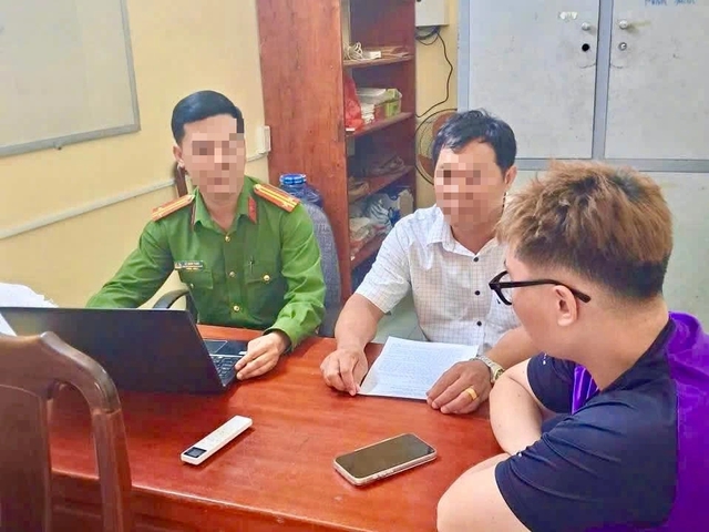 Th&ocirc;ng tin c&aacute; sấu tr&ecirc;n s&ocirc;ng ở Vĩnh Long: Do nam thanh ni&ecirc;n 22 tuổi d&agrave;n dựng- Ảnh 1.