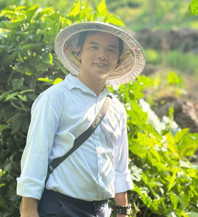 8 năm đứng ở bến xe, đổi lại l&agrave; cả một đời k&yacute; ức kh&ocirc;ng thể qu&ecirc;n - Ảnh 6.