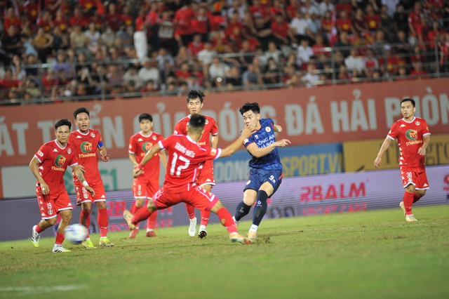 Đ&igrave;nh Bắc đua Vua ph&aacute; lưới V-League, tại sao kh&ocirc;ng?- Ảnh 1.