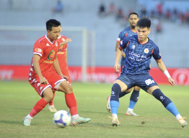  Tiến rất sát ngôi vô địch V-League- Ảnh 1.