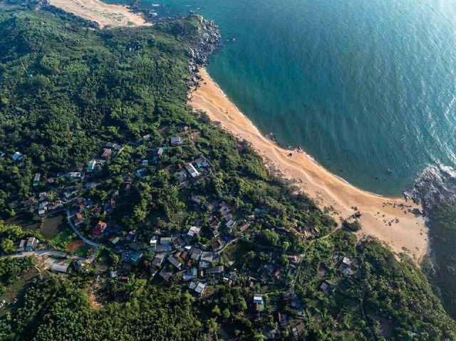 L&agrave;ng cổ v&ocirc; v&agrave;n đ&aacute;- Ảnh 1.