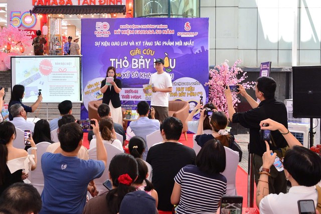 Ra mắt truyện tranh tương t&aacute;c để độc giả tự tạo nội dung - Ảnh 2.