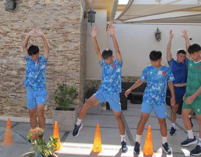 U.17 Việt Nam và hành động đặc biệt trong ngày đầu ở Ả Rập Xê Út, sắp đá lúc 0 giờ- Ảnh 4.