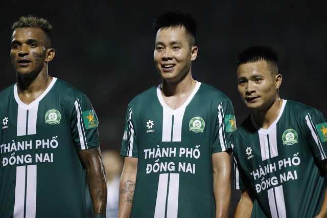 Minh Vương tỏa s&aacute;ng, Trường Tươi Đồng Nai thắng cực đậm Thanh Ni&ecirc;n TP.HCM: Sừng sững tốp 1 - Ảnh 8.