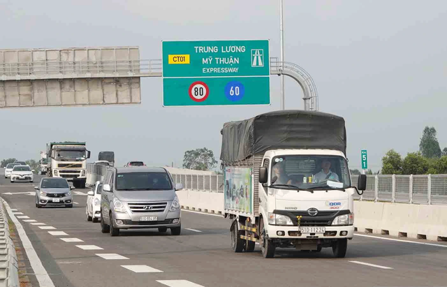 Có thể bị phạt tới 22 triệu đồng vì 3 thói xấu trên cao tốc - Ảnh 3.