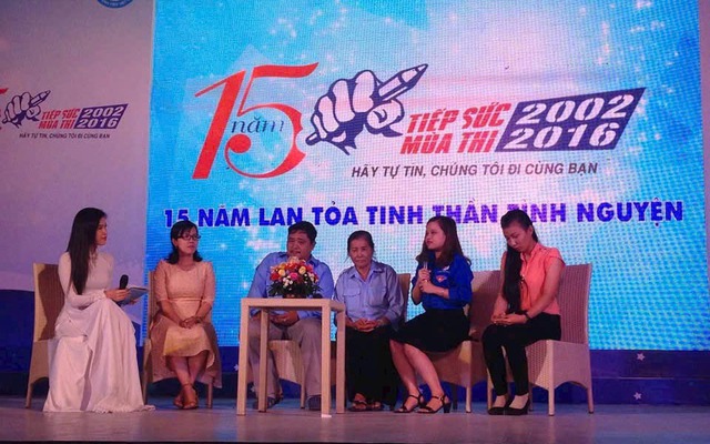 Nữ thủ lĩnh Sinh viên tình nguyện Tiếp sức mùa thi và tình huống hy hữu - Ảnh 4.