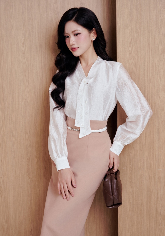  Đẹp bất bại mùa nắng từ bản phối áo và chân váy dài - Ảnh 3.